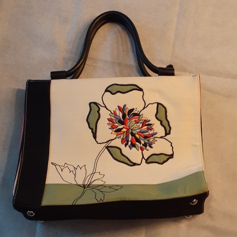 Talbolts med size handbag like new